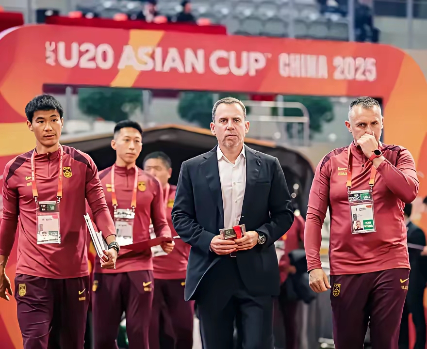 欧冠清晨再迎强敌；成都蓉城扳平良机；主帅态度：压力陡增；球队文化再被提及的简单介绍